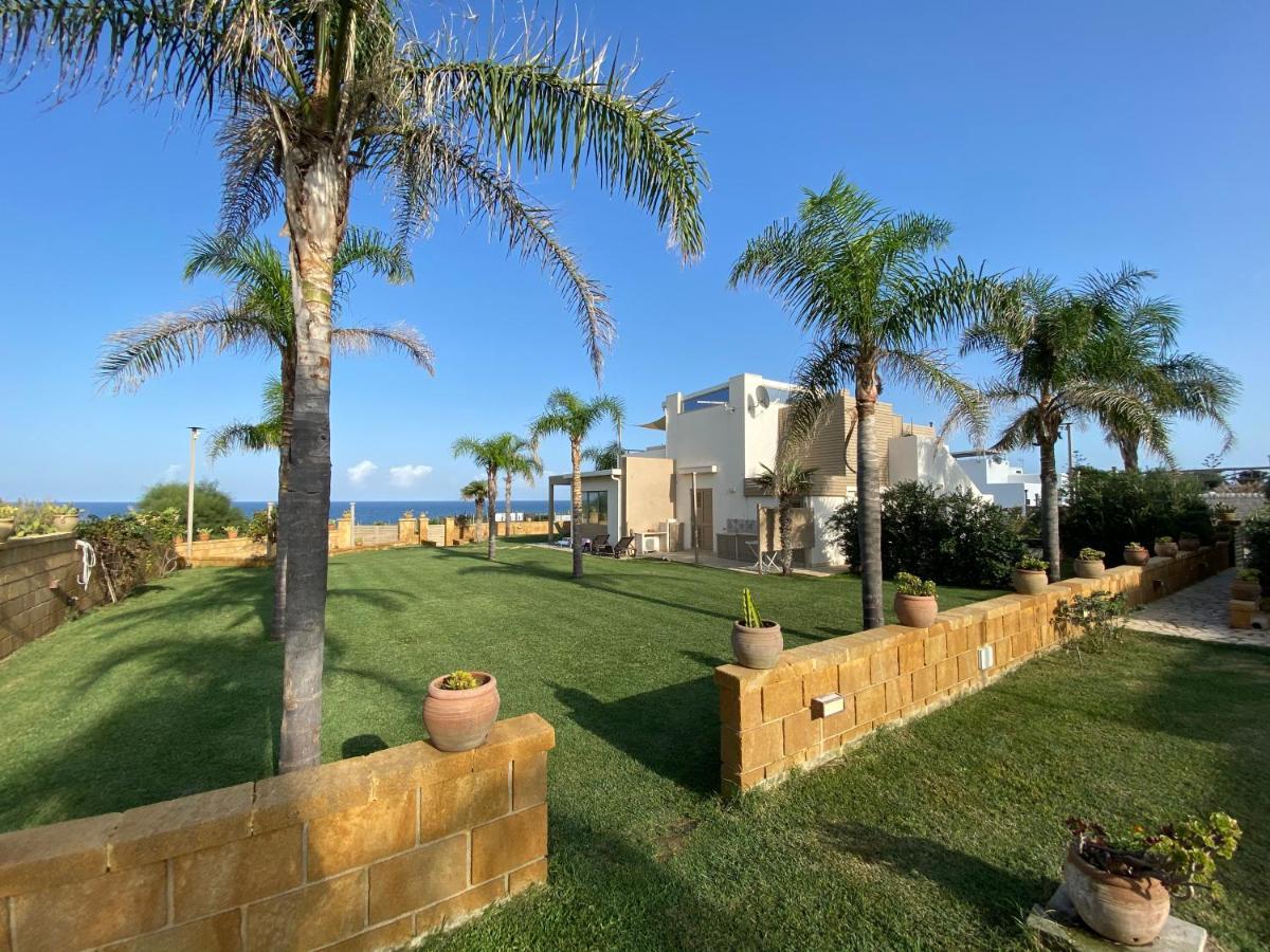 Arabel Villas Reitani Ngoại thất bức ảnh