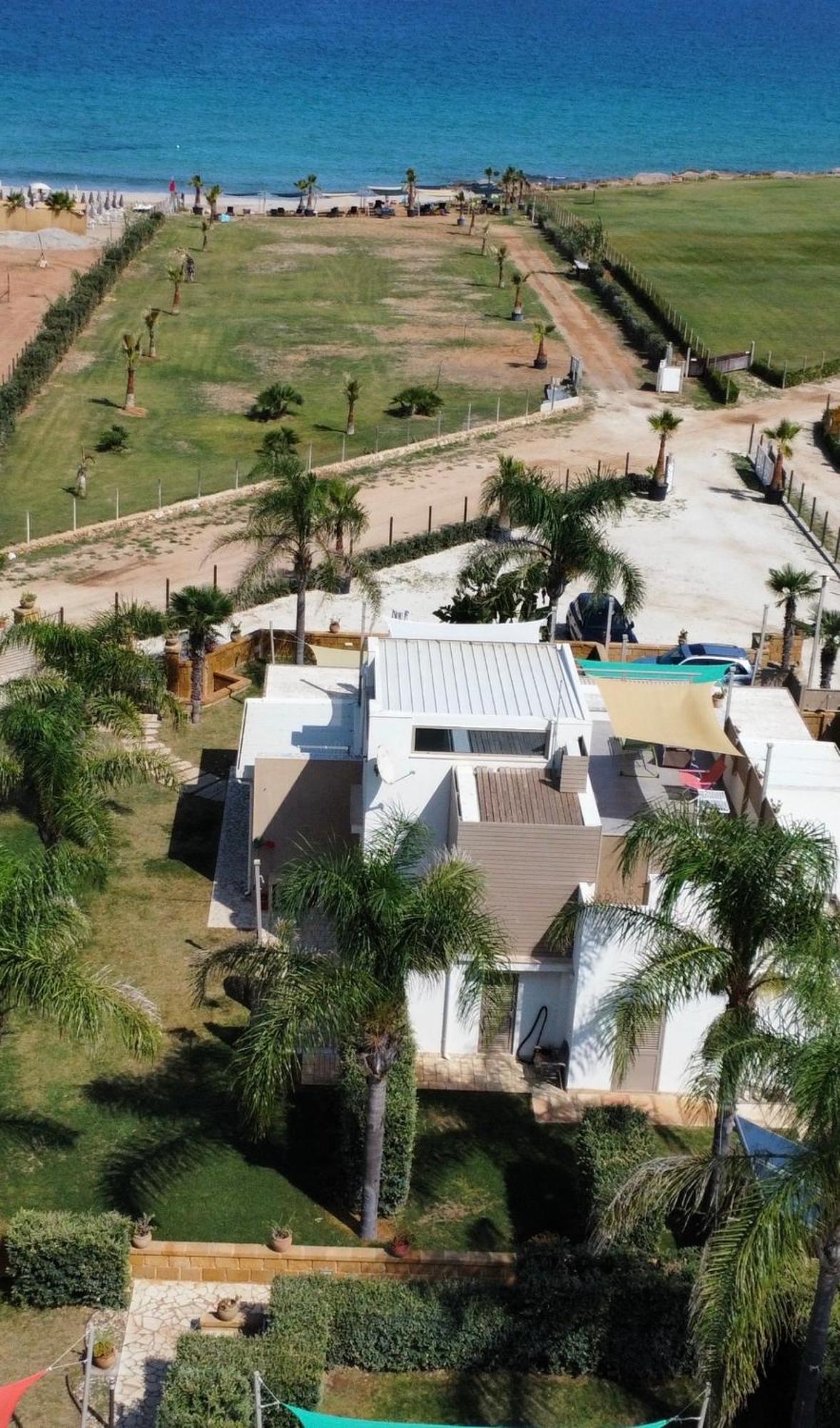 Arabel Villas Reitani Ngoại thất bức ảnh