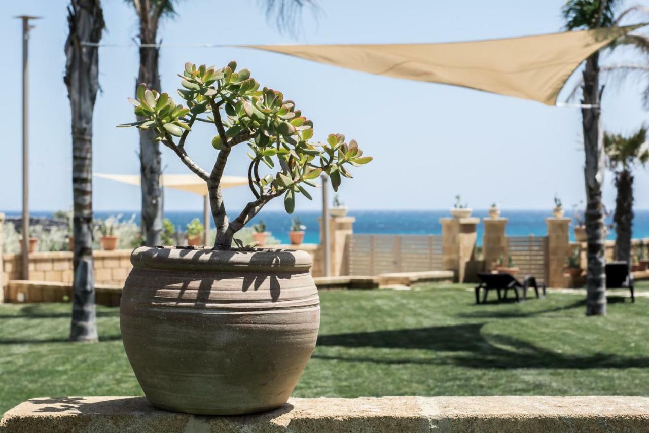 Arabel Villas Reitani Ngoại thất bức ảnh